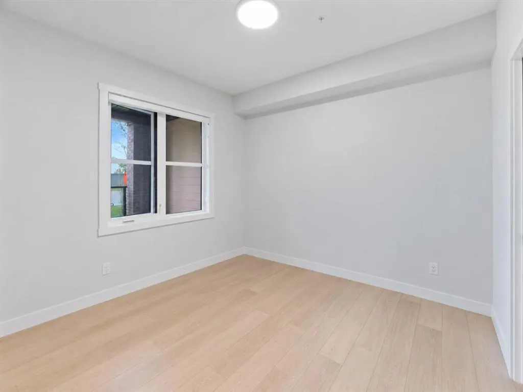 81 Arbour Lake View NW #1112