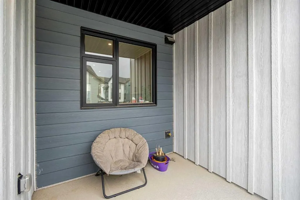 85 sage hill Heights NW #327