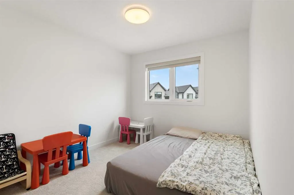 85 sage hill Heights NW #327