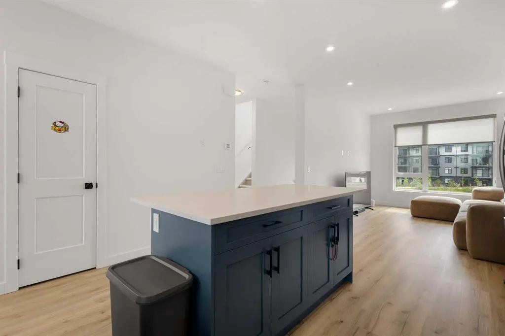 85 sage hill Heights NW #327