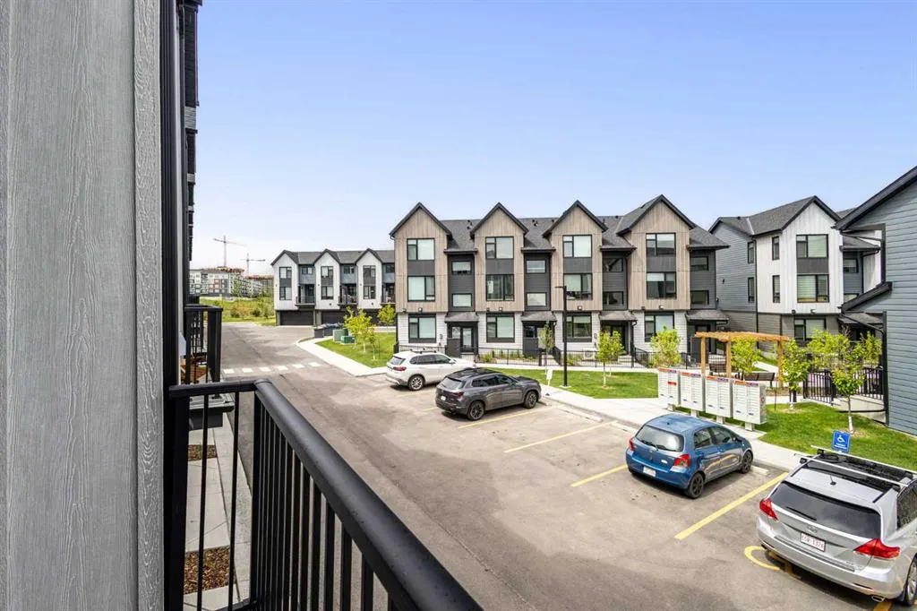 85 sage hill Heights NW #327