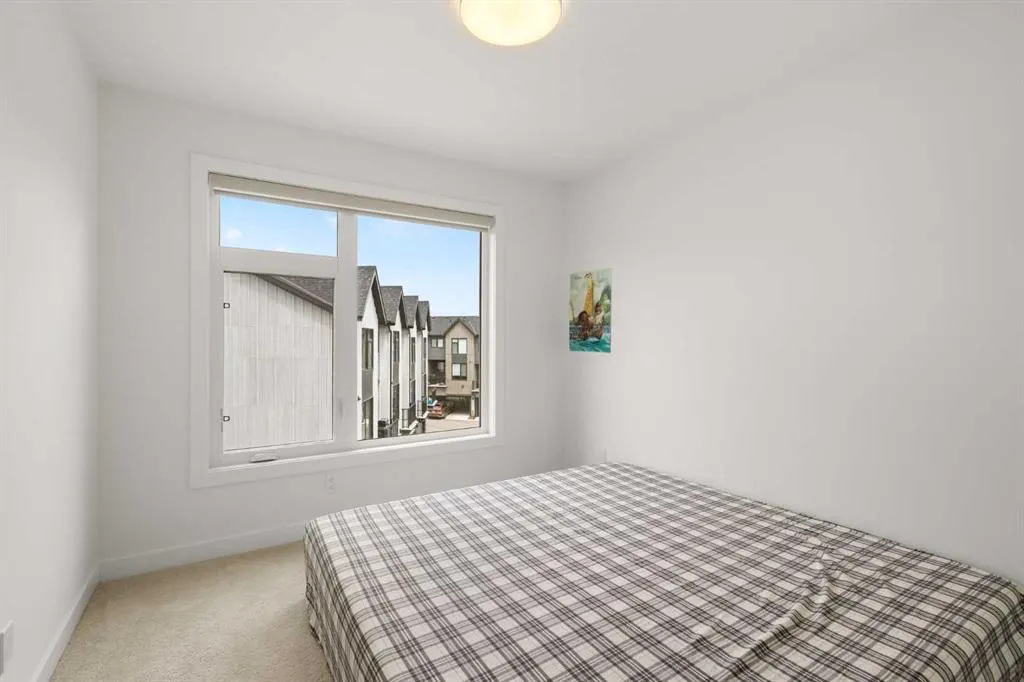 85 sage hill Heights NW #327