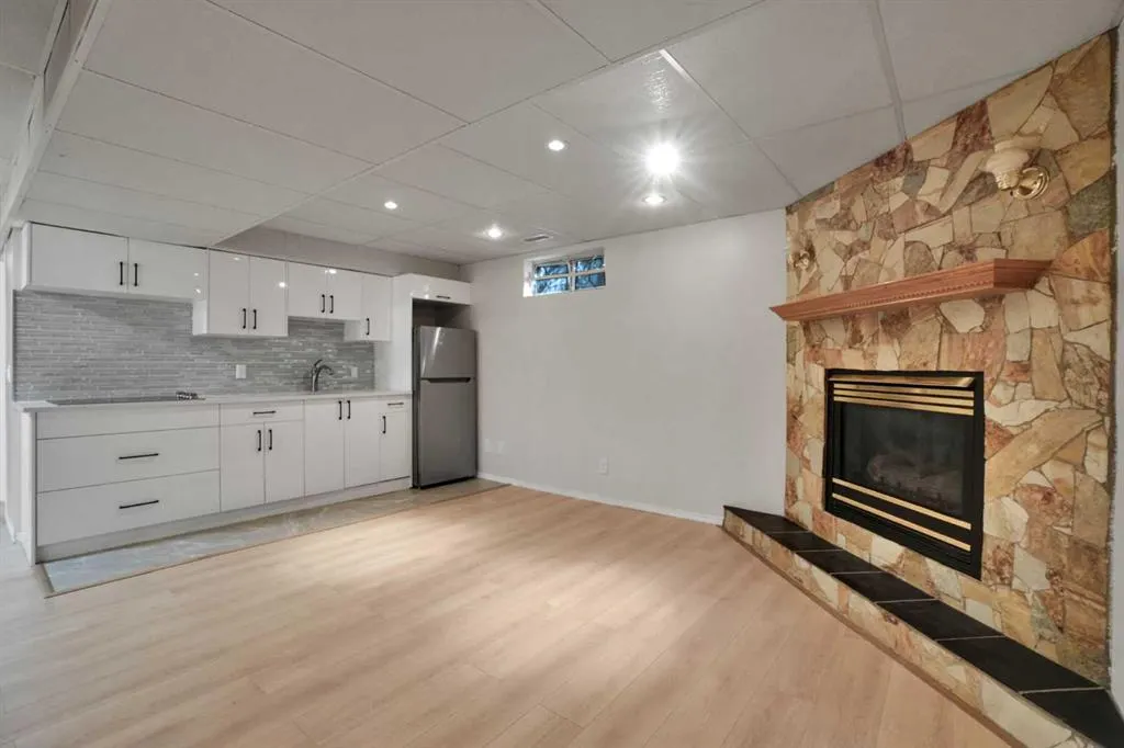 123 Templewood Road NE