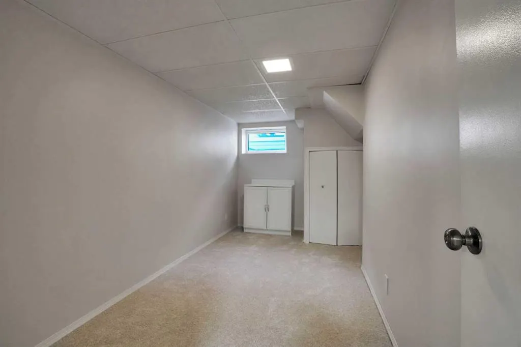 123 Templewood Road NE