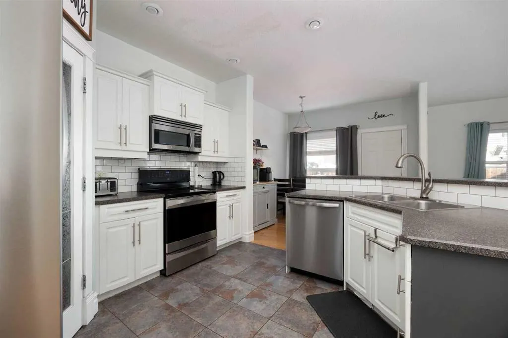 106 Pike Bay