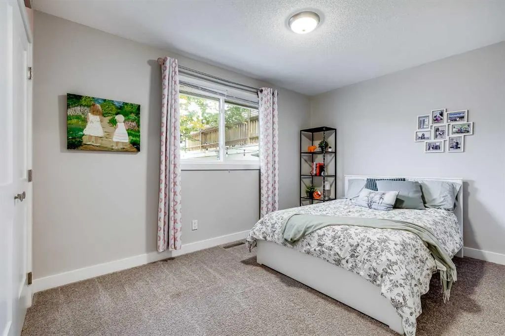 96 Alderwood Close SE