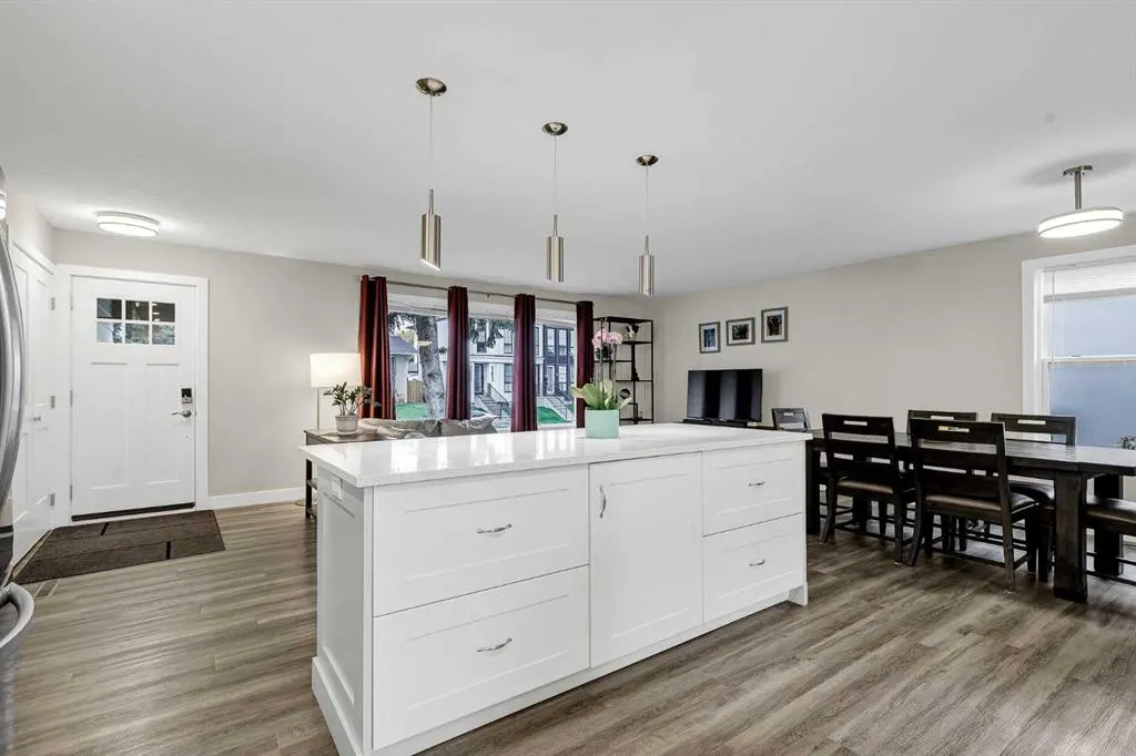 96 Alderwood Close SE