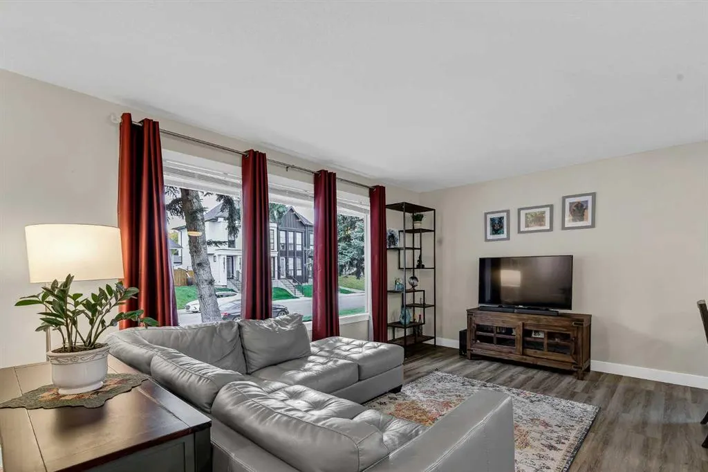 96 Alderwood Close SE
