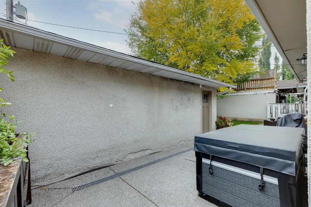 96 Alderwood Close SE