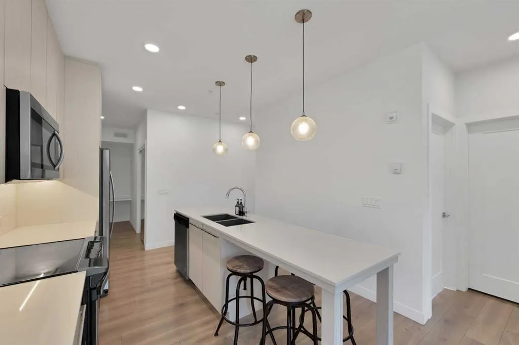 76 Cornerstone Passage NE #2101
