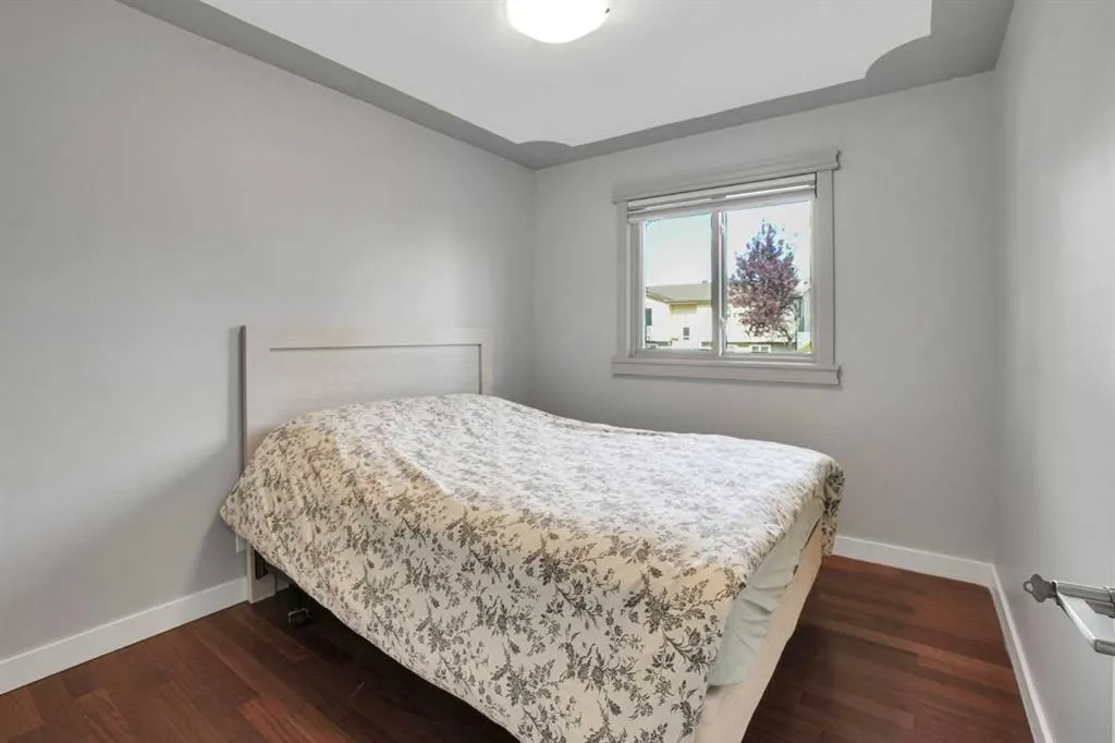 1115 Marcombe Crescent NE