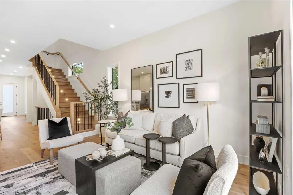 1908 5 Street NE