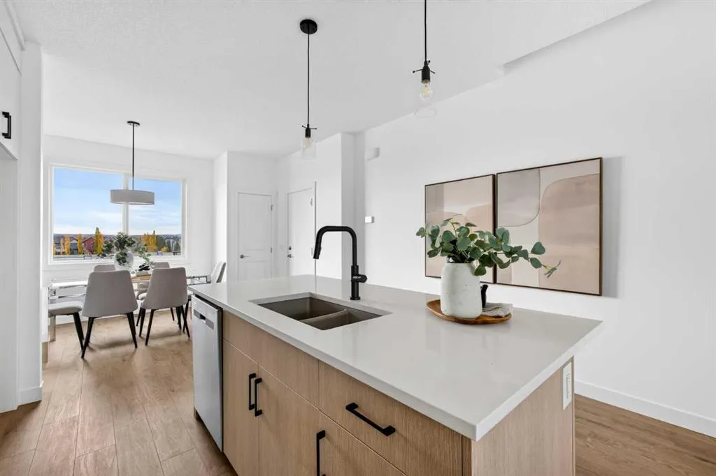 157 Silver Spruce Road SW