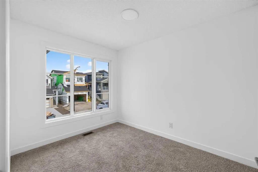 157 Silver Spruce Road SW