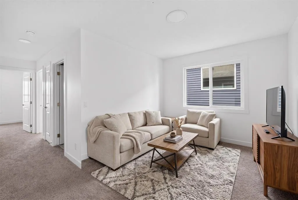 157 Silver Spruce Road SW