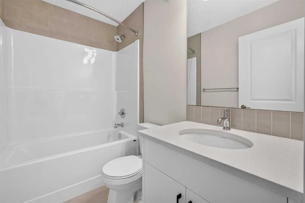 165 Silver Spruce Road SW
