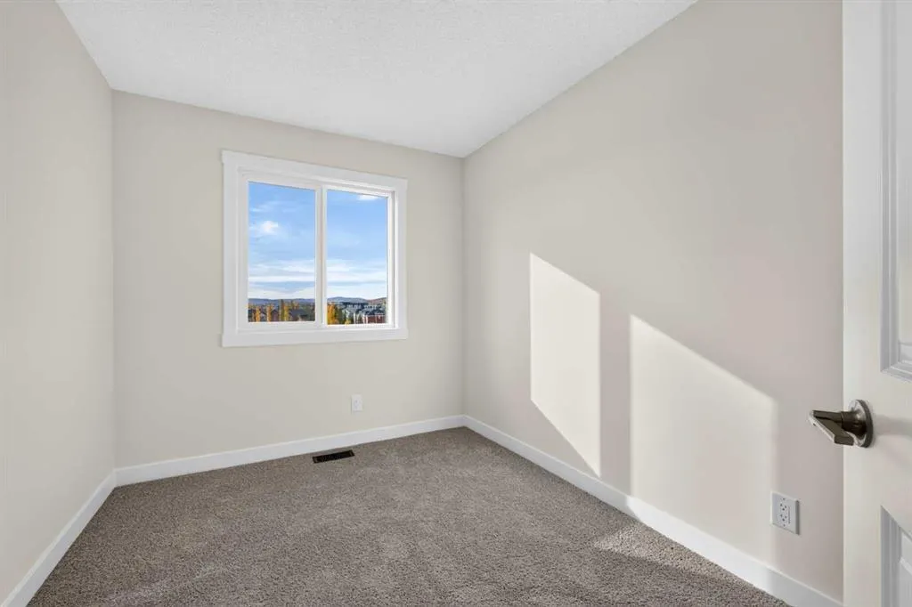 165 Silver Spruce Road SW