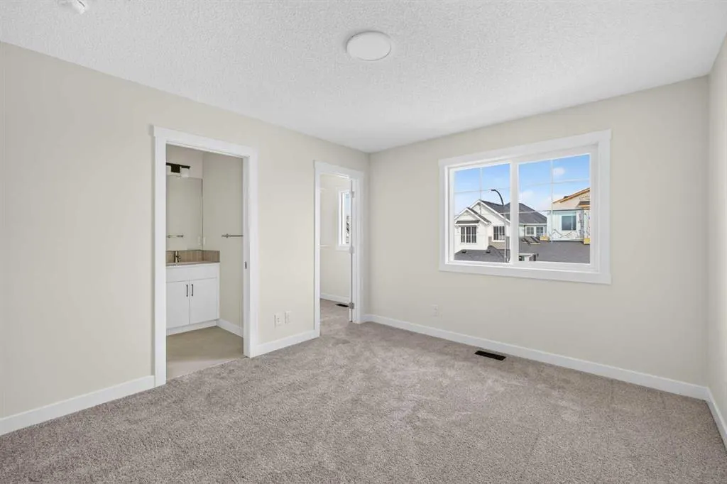 165 Silver Spruce Road SW