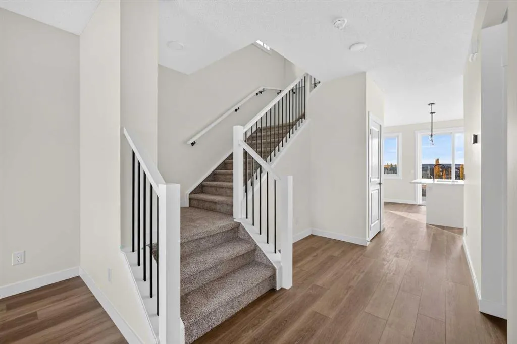 165 Silver Spruce Road SW