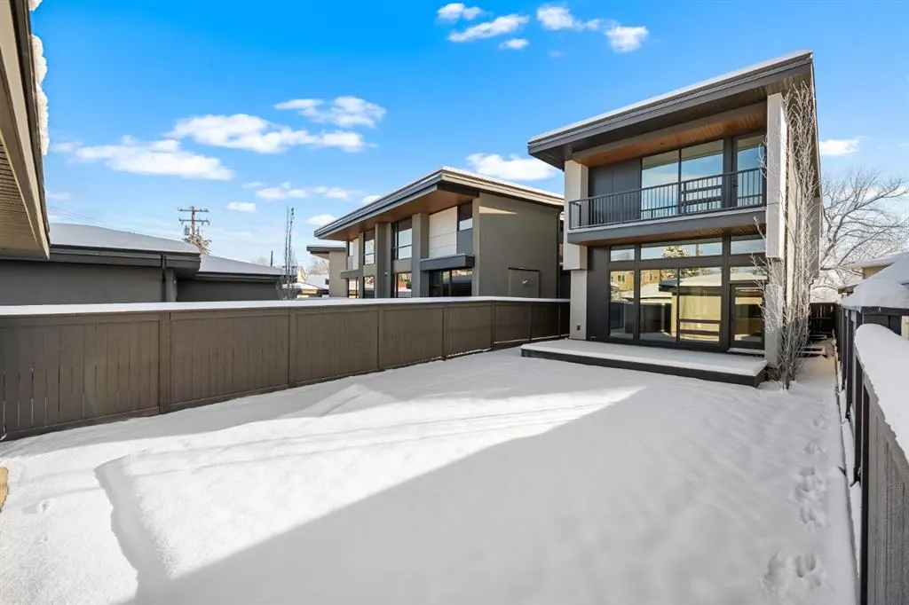 3D Willow Crescent SW