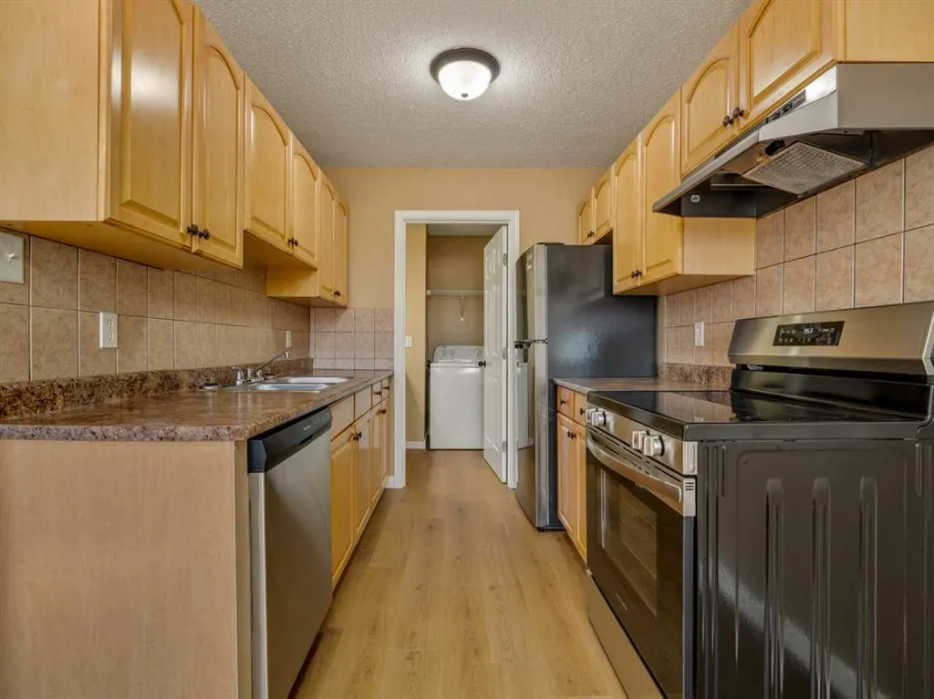 2145 5 Avenue N #3