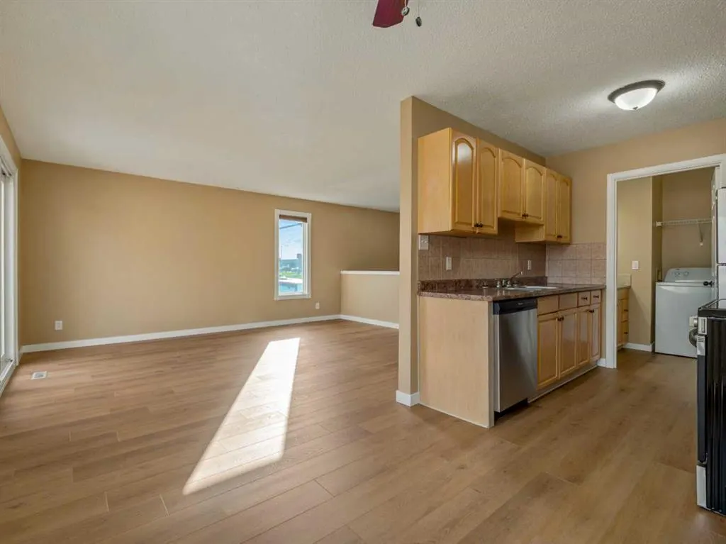 2145 5 Avenue N #3
