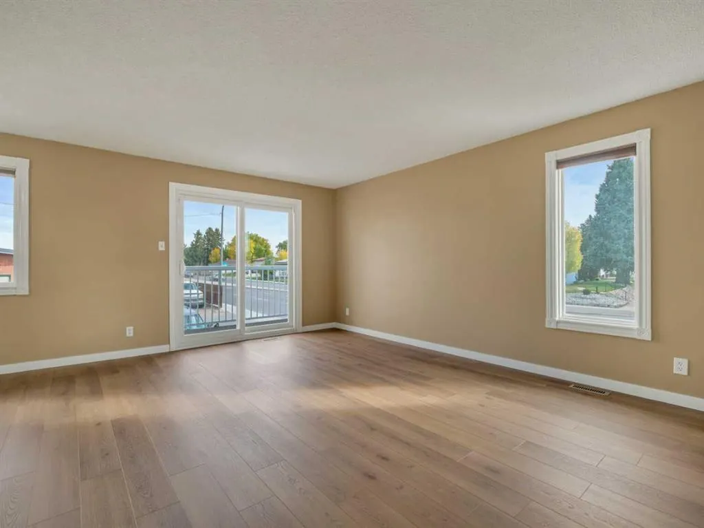 2145 5 Avenue N #3
