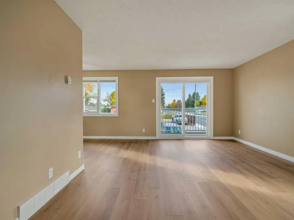 2145 5 Avenue N #3