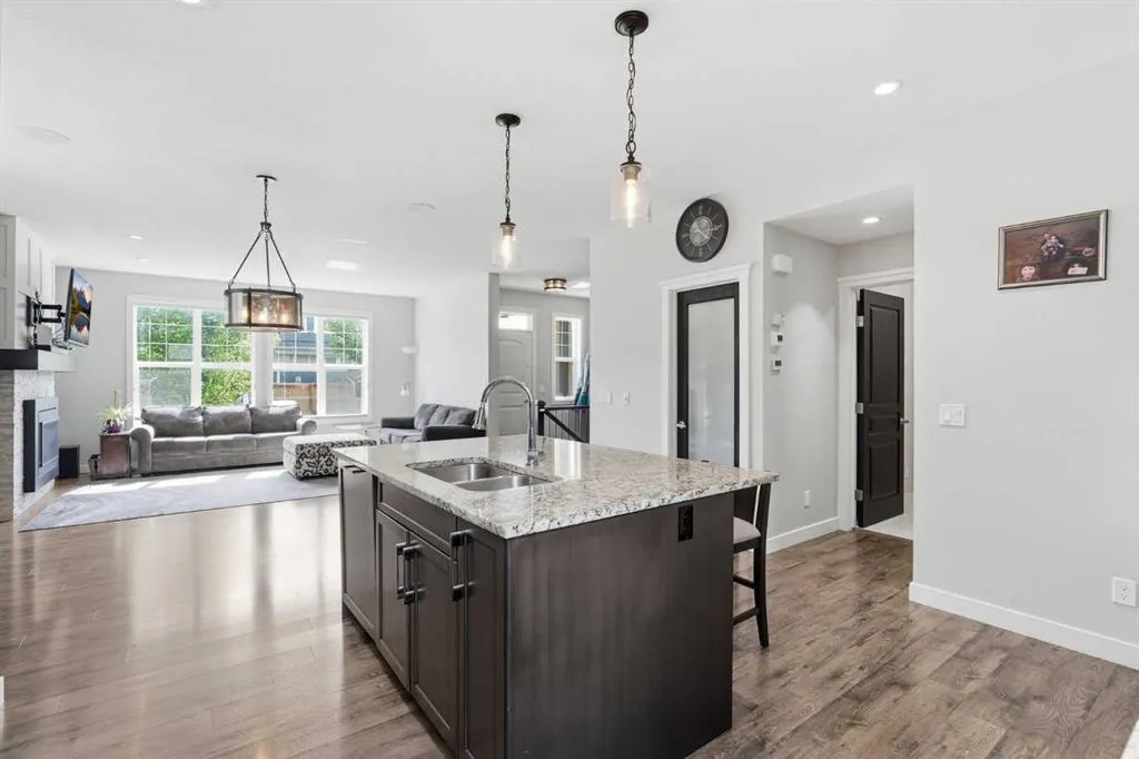 237 Mahogany Parade SE
