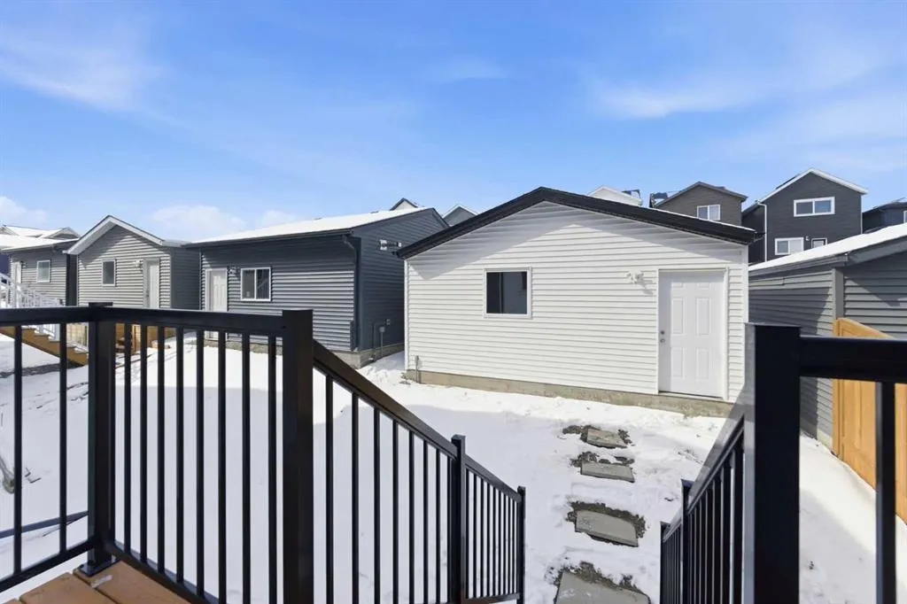 99 Aquila Way NW