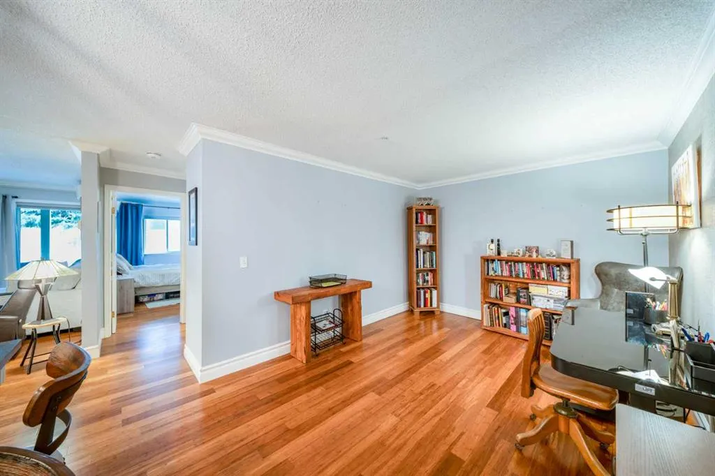 20 Harvest Rose Park NE #2107