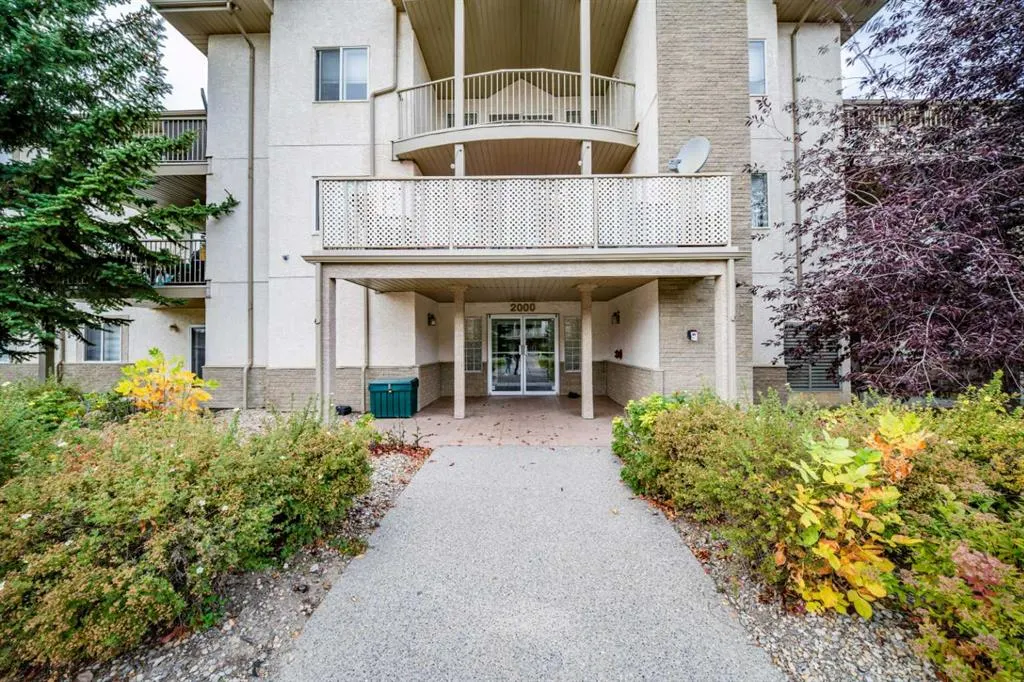 20 Harvest Rose Park NE #2107