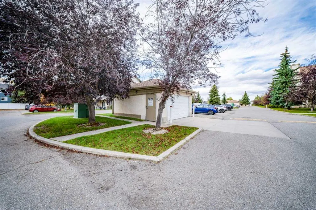 20 Harvest Rose Park NE #2107