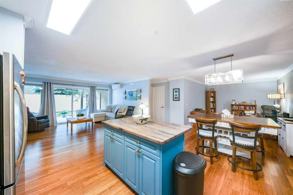 20 Harvest Rose Park NE #2107