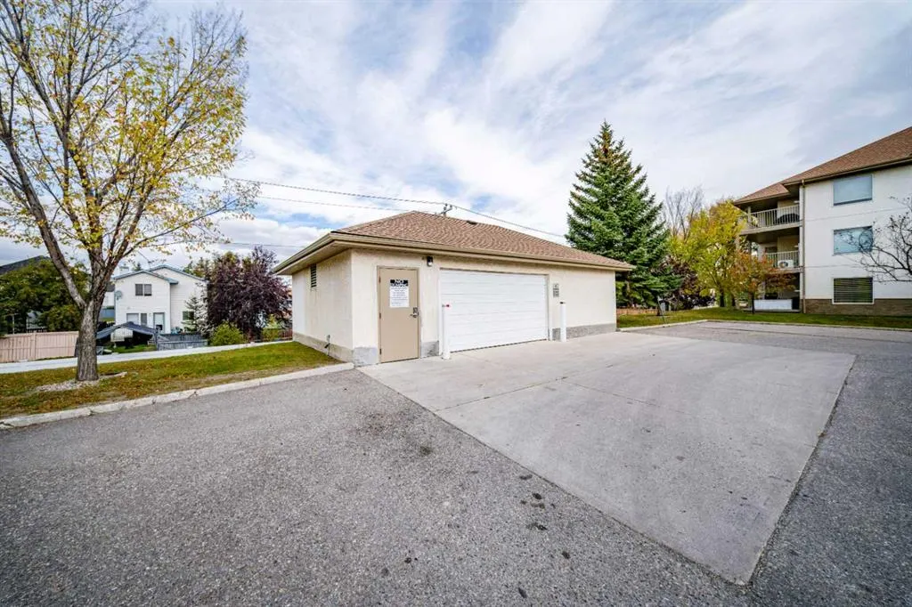 20 Harvest Rose Park NE #2107