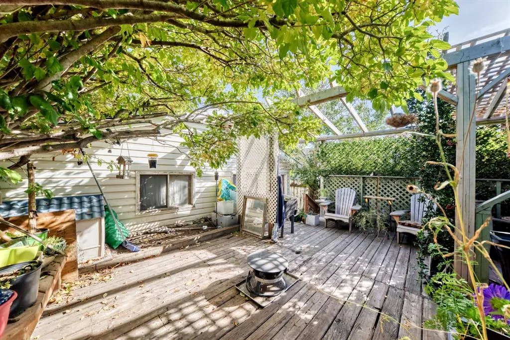 360 Rundlefield Road NE