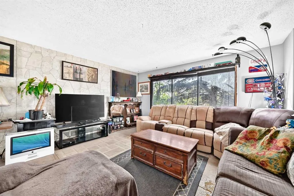 360 Rundlefield Road NE