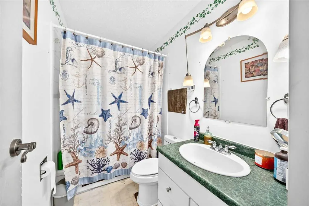 360 Rundlefield Road NE