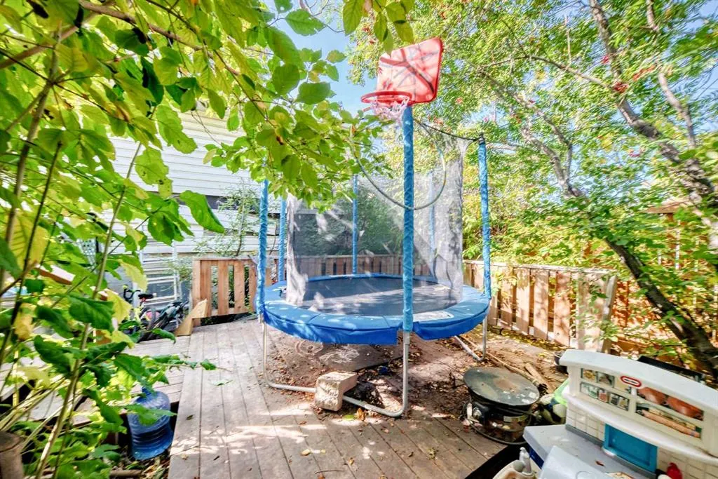 360 Rundlefield Road NE