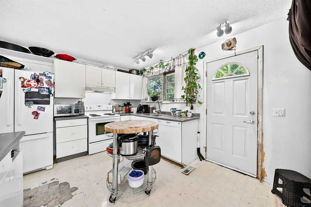 360 Rundlefield Road NE