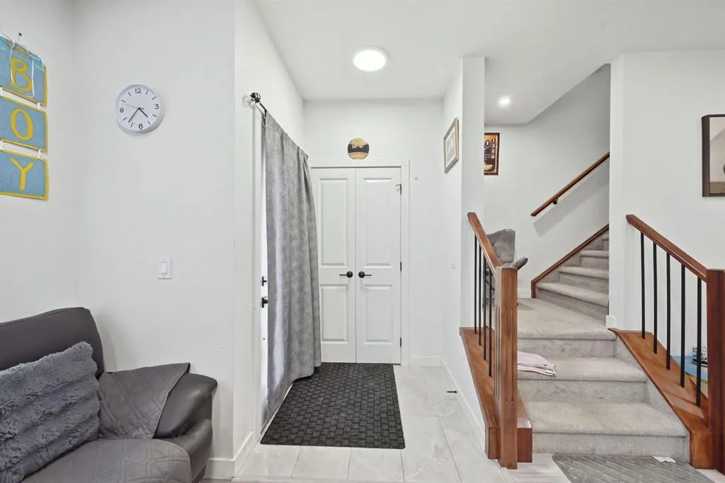 118 Saddlelake Manor NE
