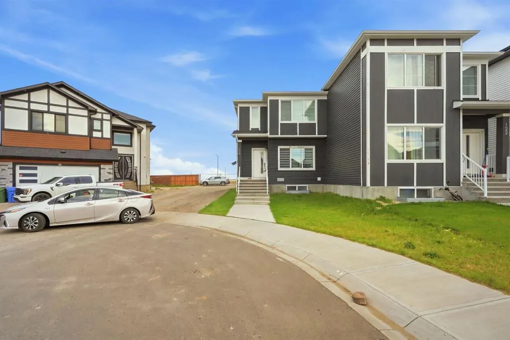 118 Saddlelake Manor NE