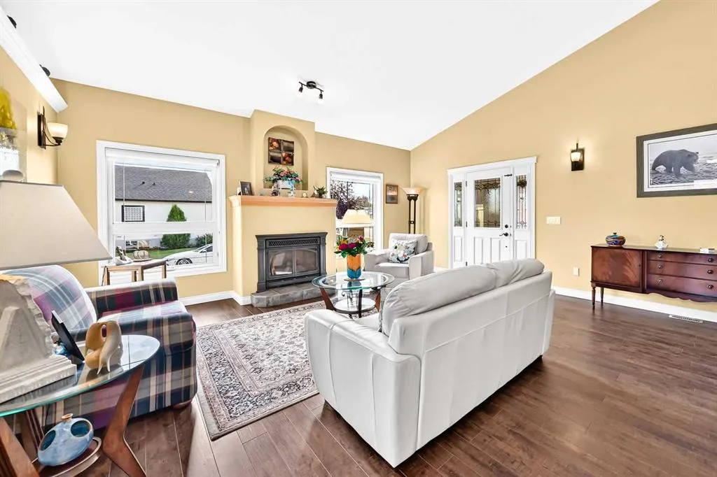 6444 Cedar Way