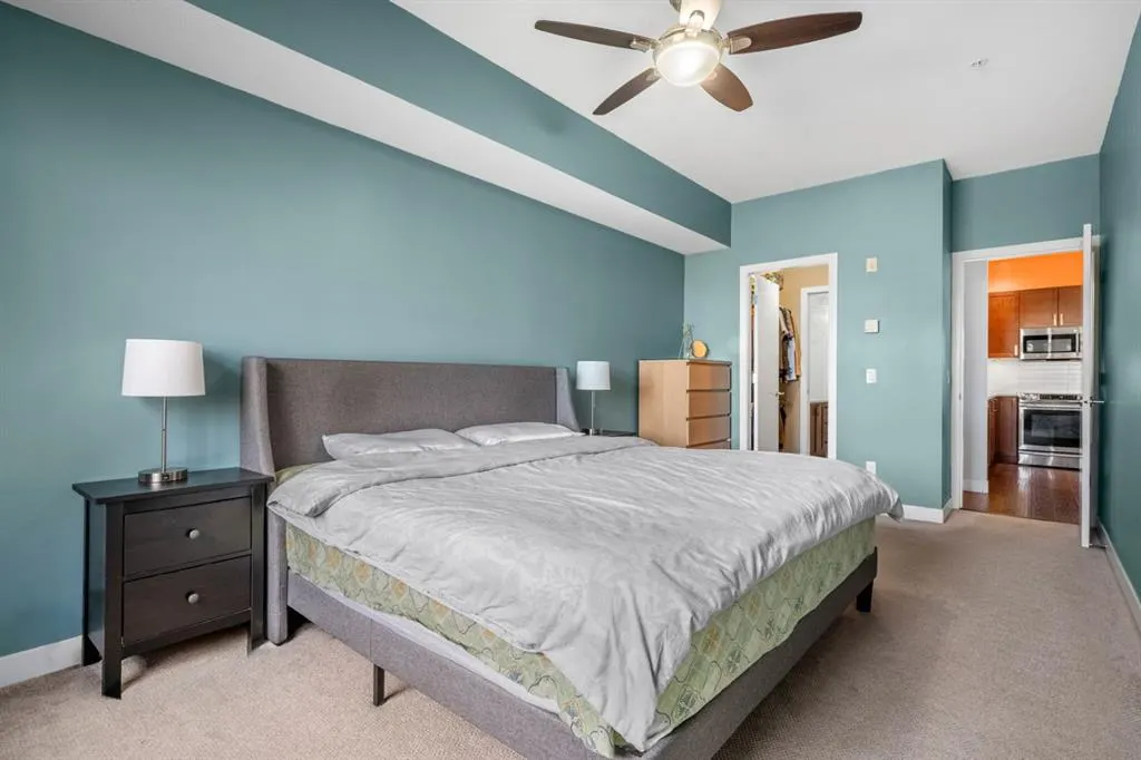 22 Auburn Bay Link SE #204