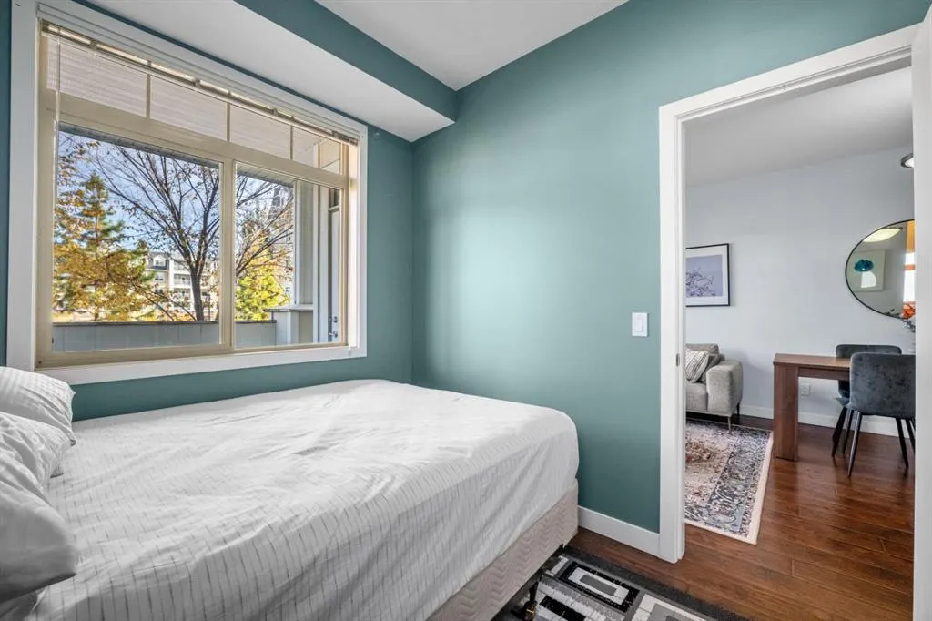 22 Auburn Bay Link SE #204