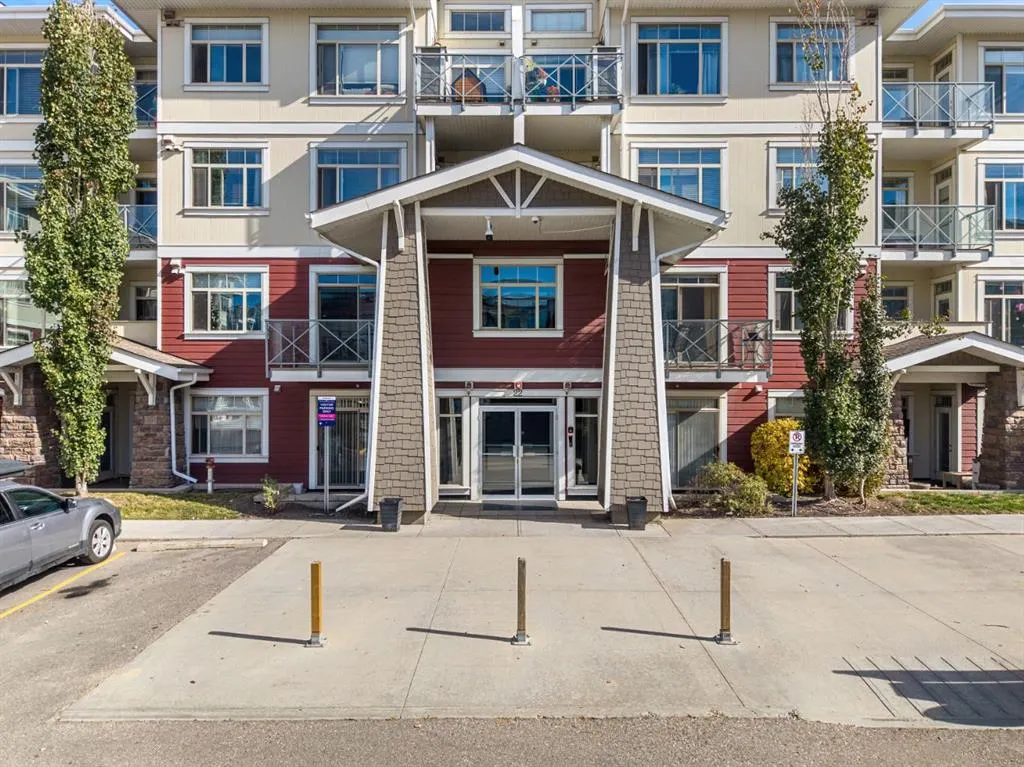 22 Auburn Bay Link SE #204