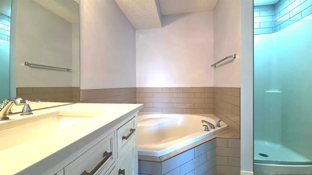 6 Cranwell Manor SE