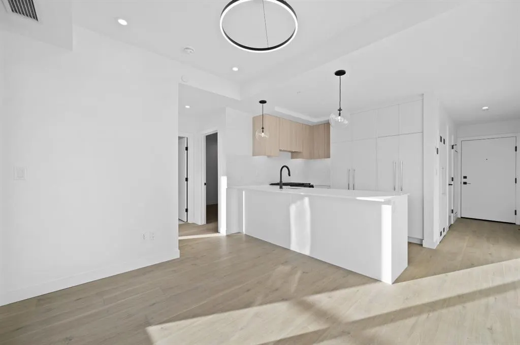 8375 Broadcast Avenue SW #701
