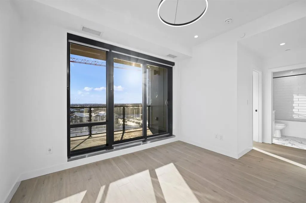 8375 Broadcast Avenue SW #701