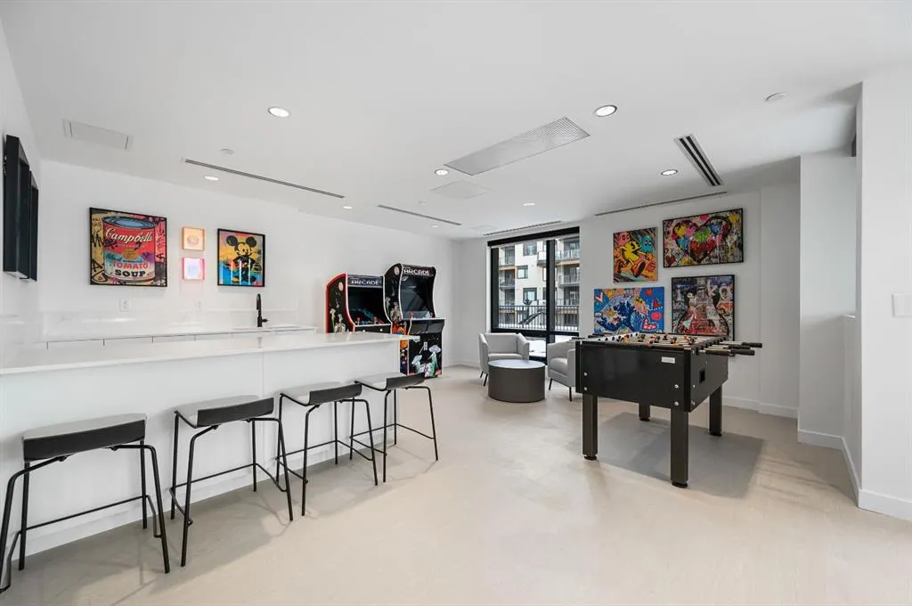 8375 Broadcast Avenue SW #701